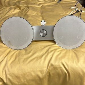 Bang & Olufsen speakers - Beosound 8